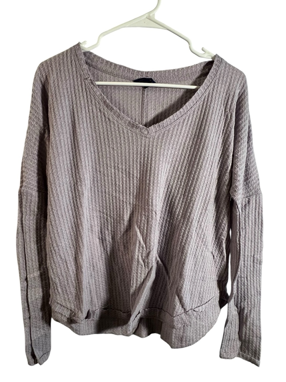 Aeropostale Women’s Size Medium V-Neck Thermal Top Light Purple Lavender Waffle